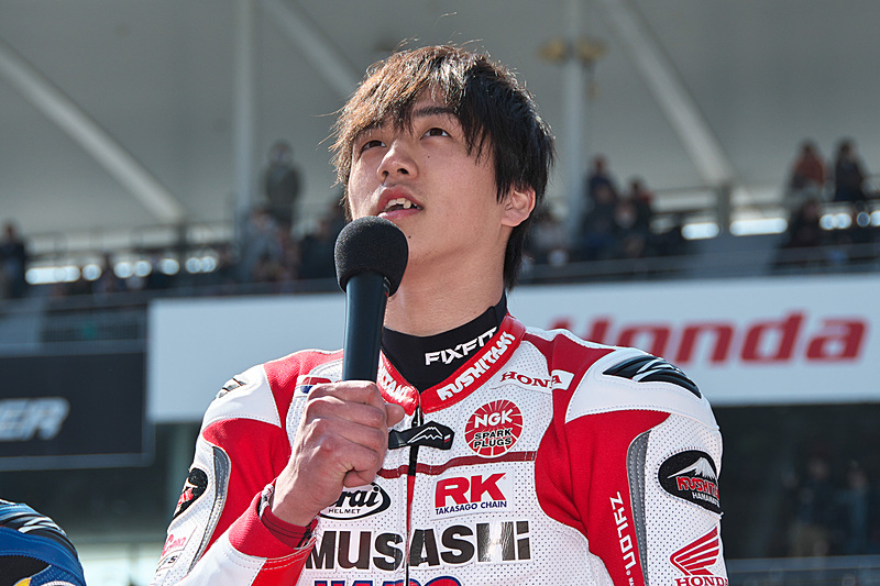 走行終了後に参加ライダーによるトークセッションが実施された