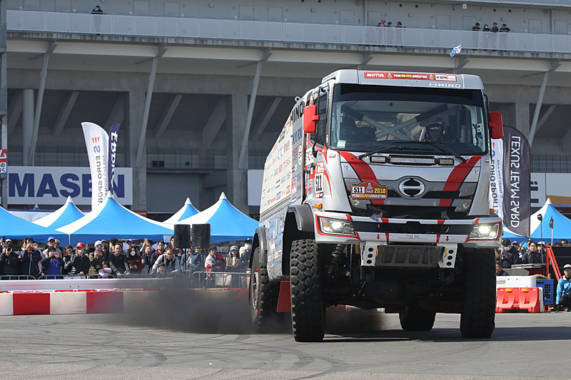ダカールラリーでクラス10連覇を達成した「日野レンジャー 2号車」