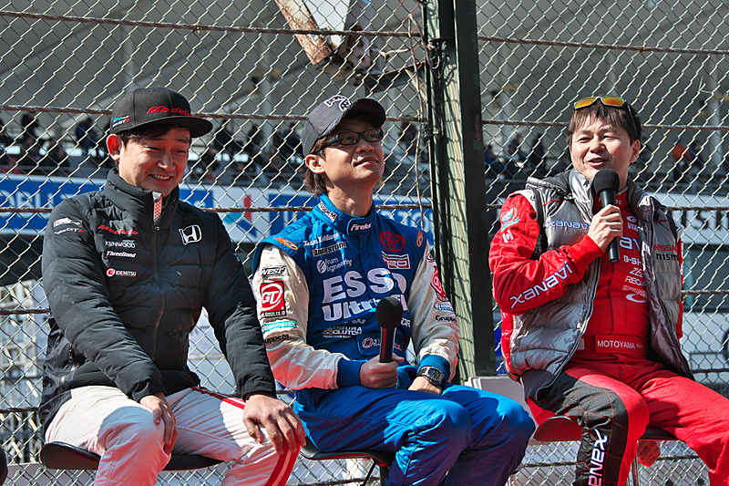 新旧のレジェンドドライバーはトークでも来場者を魅了