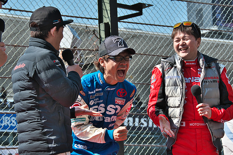 「絶対に勝ちたい！」と意気込んでいた脇阪氏。グリッド順を決めるじゃんけんで後出しまで試みたものの、結局はやり直しで1人負けとなって3番グリッドに