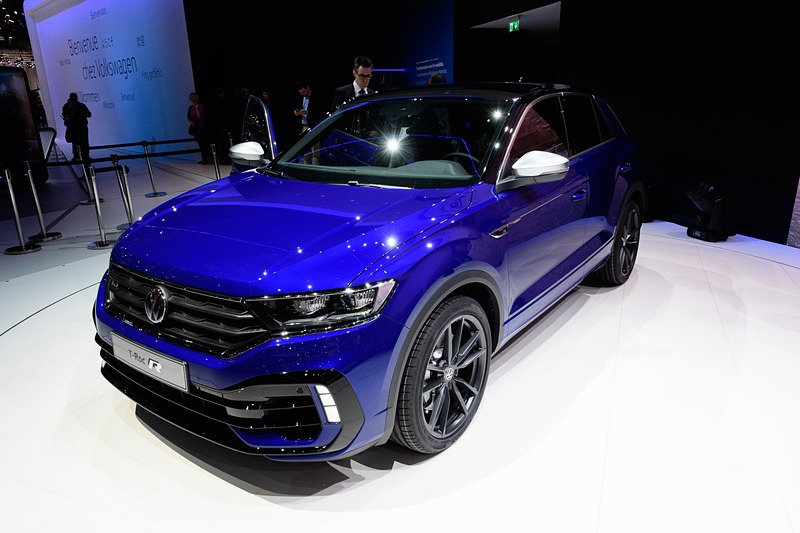 フォルクスワーゲンらしく、かっちりとした骨格が感じられる「T-Roc R」。日本導入を期待したい車種だ