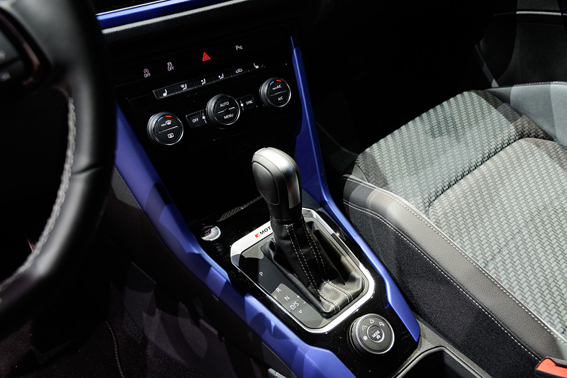 T-Roc R専用のインテリア