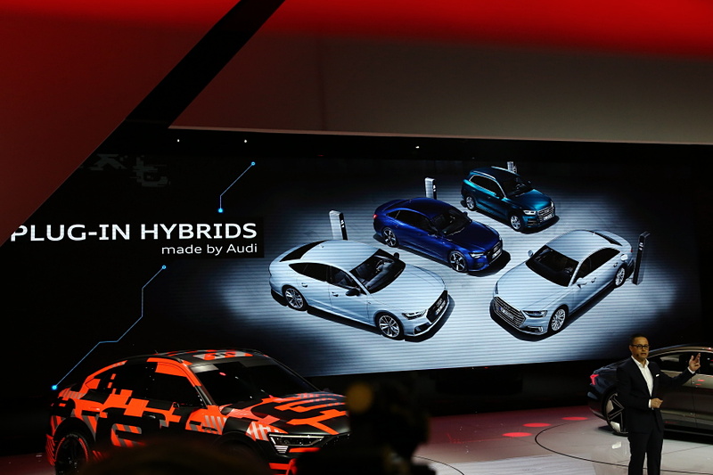 プラグインハイブリッドモデルも公開