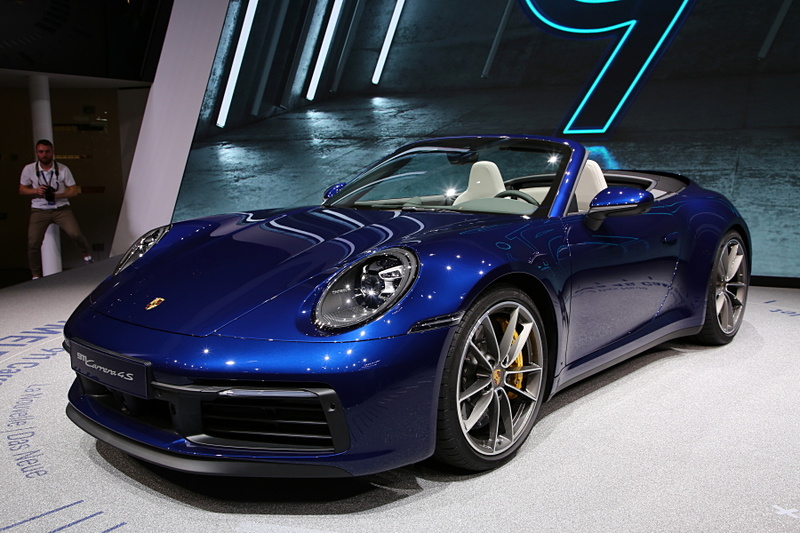 「911 カレラ 4S カブリオレ」