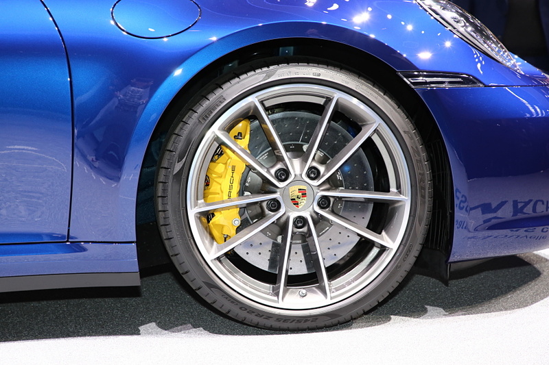 「911 カレラ 4S カブリオレ」