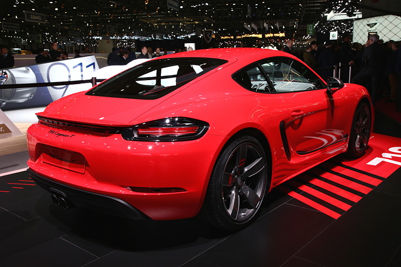 「718 ケイマン T」