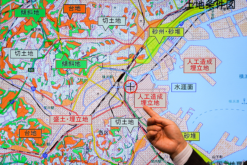 日産グローバル本社のある横浜も埋立地