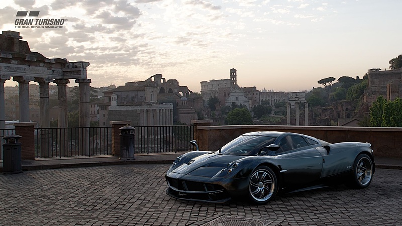 「パガーニ ウアイラ '13」