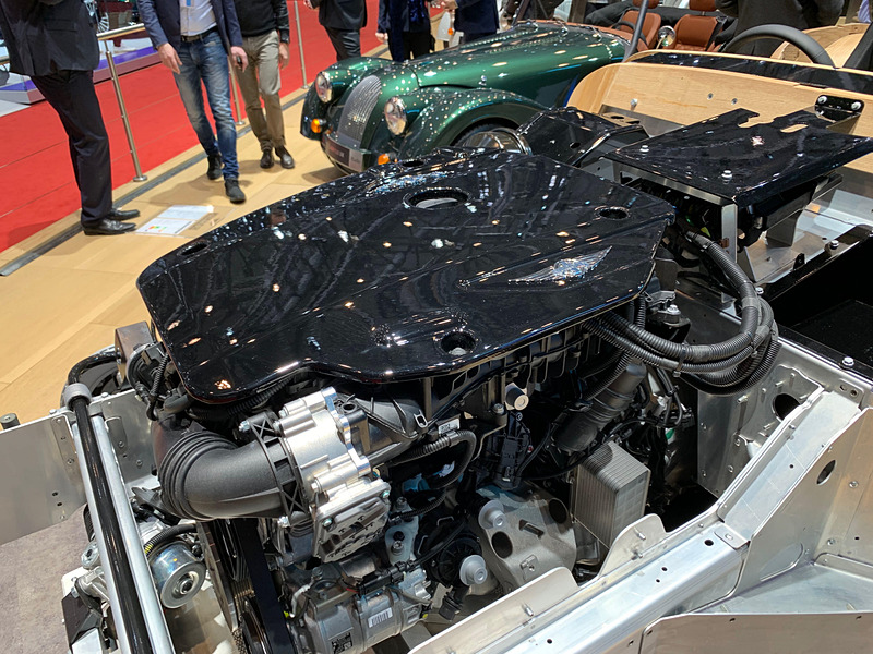 モーガン「Plus Six」のエンジンレイアウト
