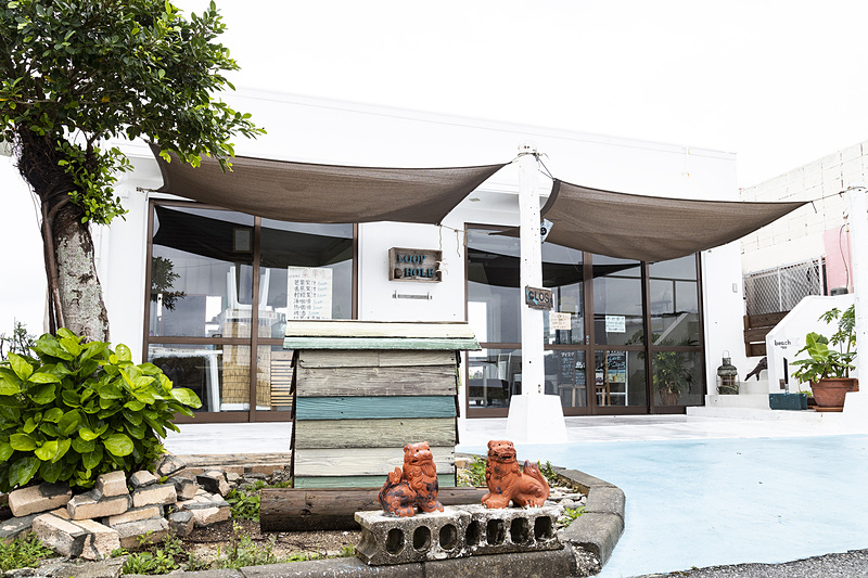 池間島にあるカフェ「LOOPHOLE」。こちらは最南端の対応スポット