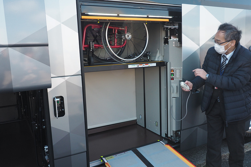 エレベーターが上昇しきった位置