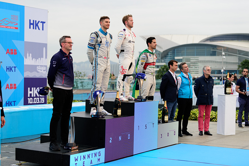 1位はサム・バード選手、2位はエドアルド・モルタラ選手、3位はルーカス・ディグラッシ選手。その後、1位のバード選手は5秒追加で取り消しに。結果は確定