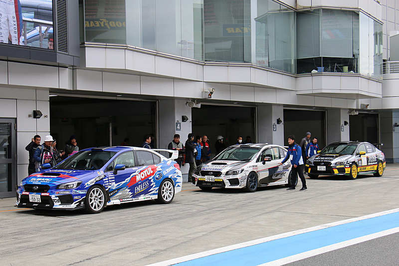 全日本ラリー参戦マシンとして改造された「WRX STI」で同乗走行が行なわれた