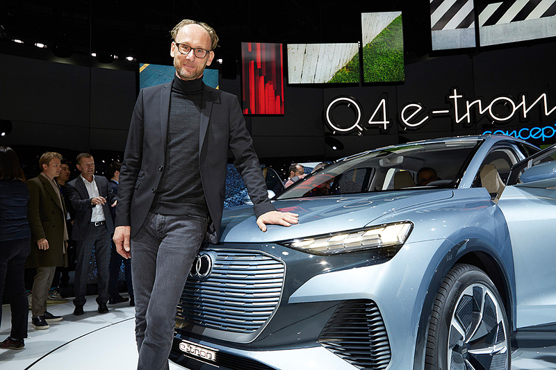 Q4 e-tron conceptとアウディのチーフデザイナー、マーク・リヒテ氏