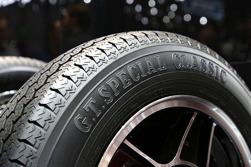 「G.T.SPECIAL CLASSIC Y350」もクラシックカーに向けたモデル