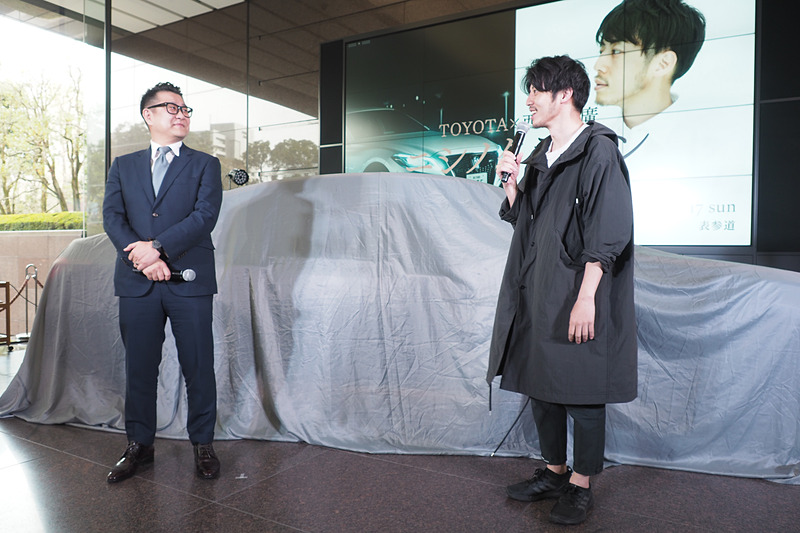 アンベール前の杉浦部長と西野さん