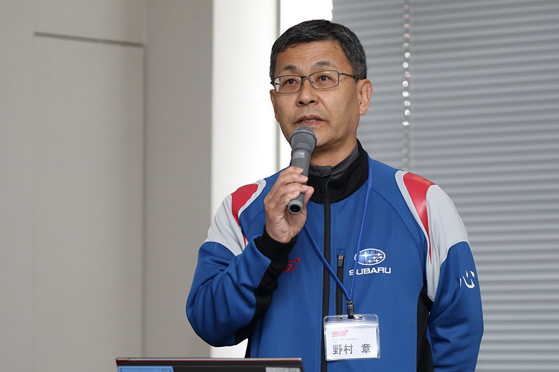 2019年仕様のSUBARU BRZ GT300について解説するスバルテクニカインターナショナル モータースポーツ技術統括部 主査 野村章氏