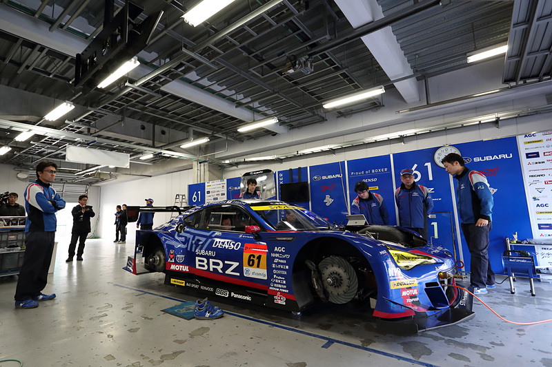 レギュレーション変更に対応したほか、エンジンは設計、製造、運用管理方法などを根本的に見直して信頼性を向上。レースを走り切る強さと速さを兼ね備えたパワーユニットとしている