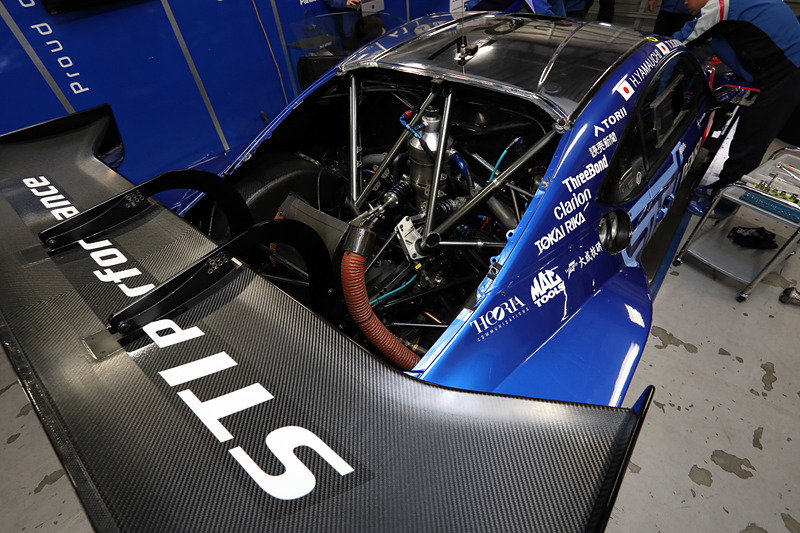 レギュレーション変更に対応したほか、エンジンは設計、製造、運用管理方法などを根本的に見直して信頼性を向上。レースを走り切る強さと速さを兼ね備えたパワーユニットとしている