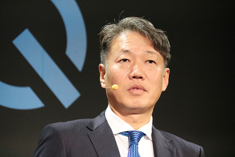 「ダイムラーは2022年までに電気自動車を10モデル以上発表すると宣言しています。」と力強く今後の電動化の加速について語るメルセデス・ベンツ日本の上野氏