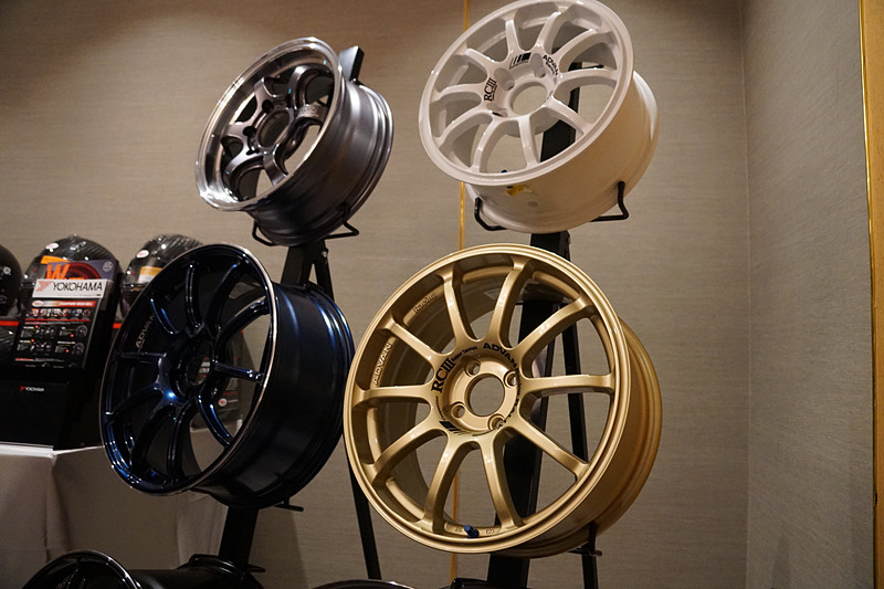 協賛企業による展示