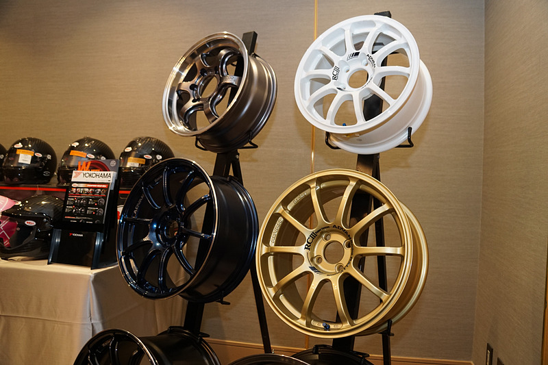 協賛企業による展示