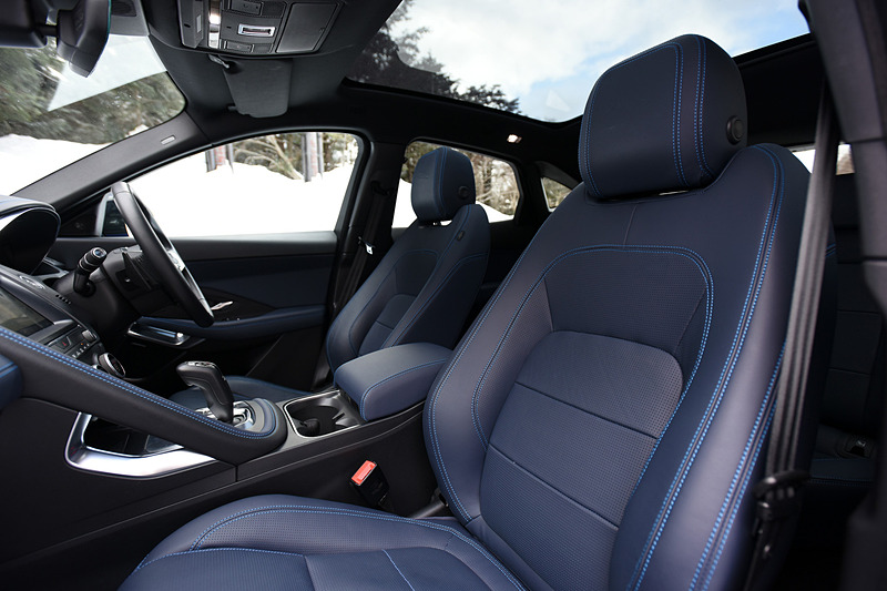 2018年12月に受注を開始した2019年モデルではAI学習機能を備え、ドライバーの好みに応じて温度設定やインフォテインメント、シート位置などを自動調整する「スマート・セッティング」、スマートフォンのアプリを車両のタッチスクリーンから操作できる「InControlアプリ」などを標準装備