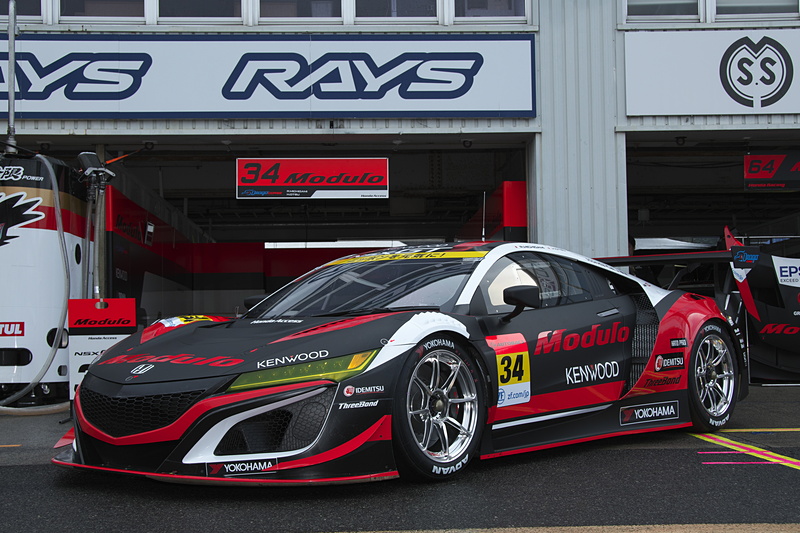 2019年カラーのModulo KENWOOD NSX GT3
