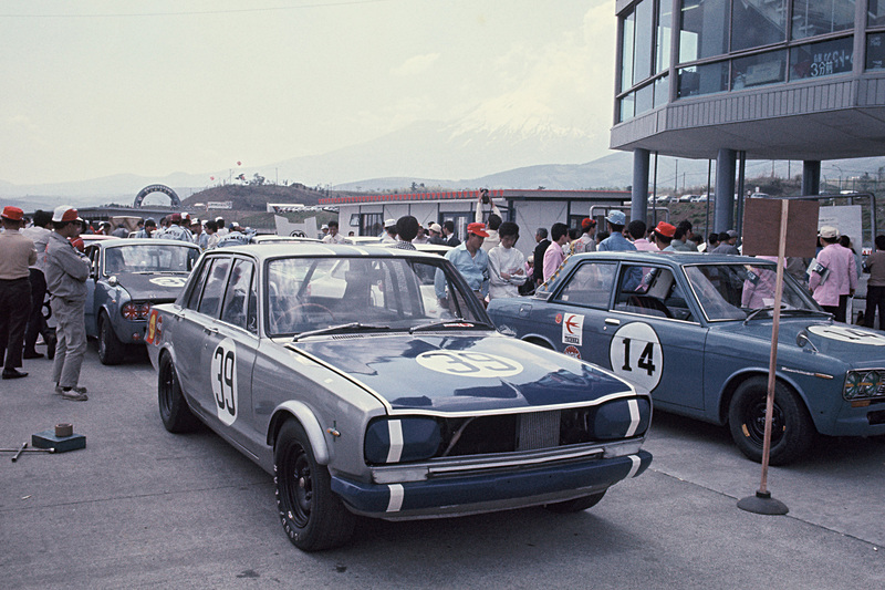 1969年に開催されたJAFグランプリのレース風景