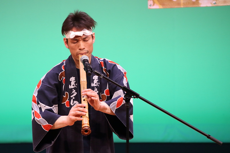 開会式前には地元奥三河のプロ和太鼓集団「志多ら」の演奏も行なわれた