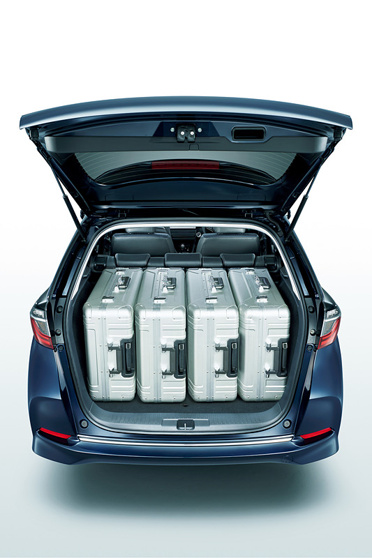 荷室への荷物積載イメージ