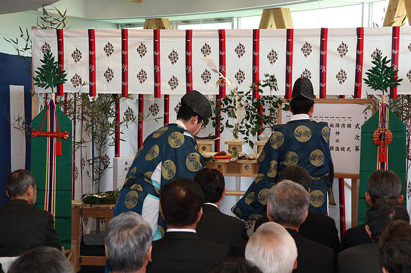 竣工式に先だって神事も実施された