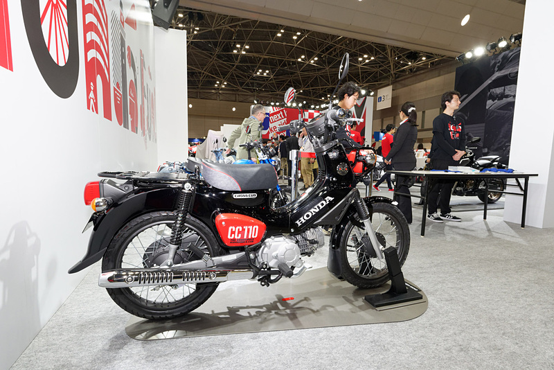 「CROSS CUB」「Monkey 125」などの小排気量車も展示