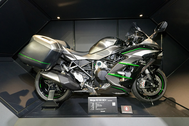 「Ninja H2 SX SE＋」オプション装着車