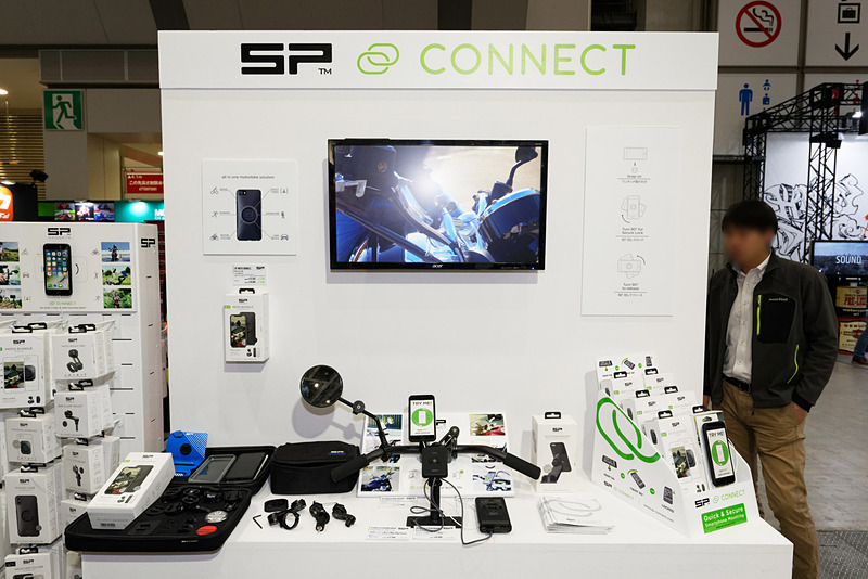 DAYTONAのブースで展示されていた「SP CONNECT」