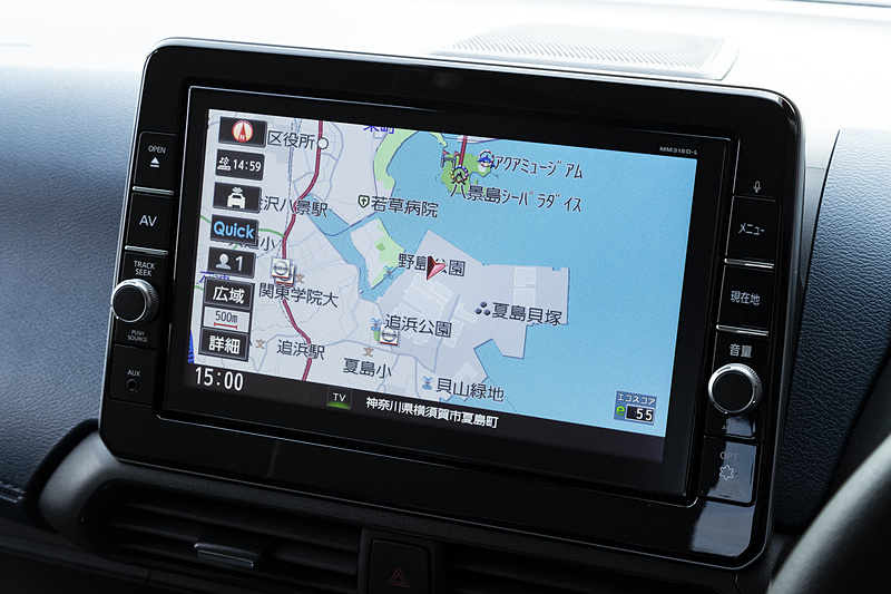 ナビゲーションはディーラーオプションで9インチモデルが用意される