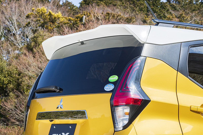 全車ルーフスポイラーを標準装備する