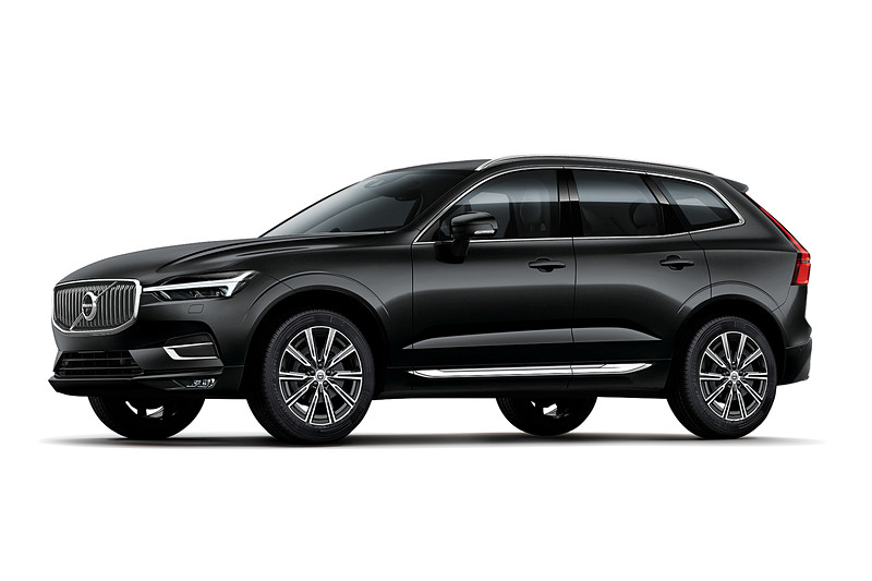 XC60 D4 AWD Inscription（オニキスブラック）