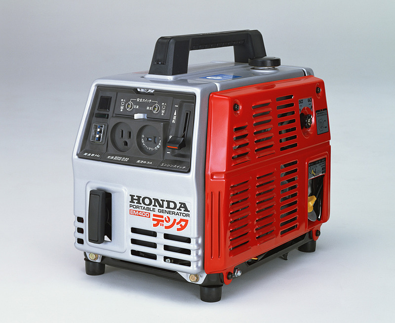 1979年式「デンタ EM400」（携帯発電機）