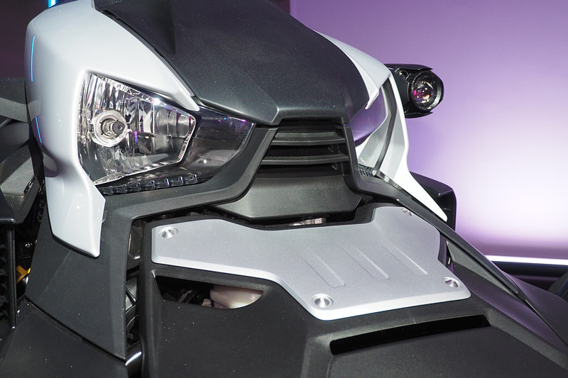 通常モデルとタイヤは同サイズながらラリータイヤと強化ホイールとなるほか、KYBのショックアブソーバー、フロントグリルプロテクション、ハンドガードを装備する