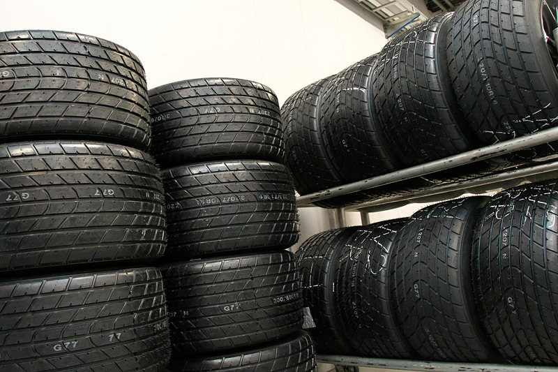 富士スピードウェイに持ち込まれたハンコックのウェットタイヤ