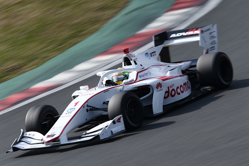 Car No.1 2018年のシリーズチャンピオン山本尚貴（DOCOMO TEAM DANDELION RACING / HONDA）