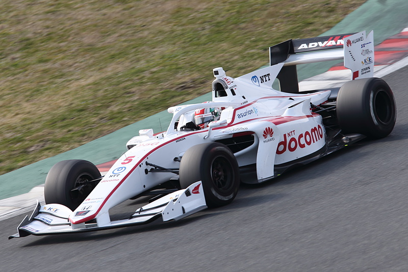 Car No.5 福住仁嶺（DOCOMO TEAM DANDELION RACING /HONDA）
