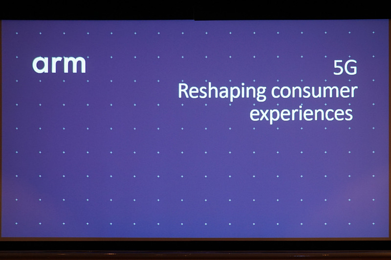 5Gへの取り組みを示すスライド