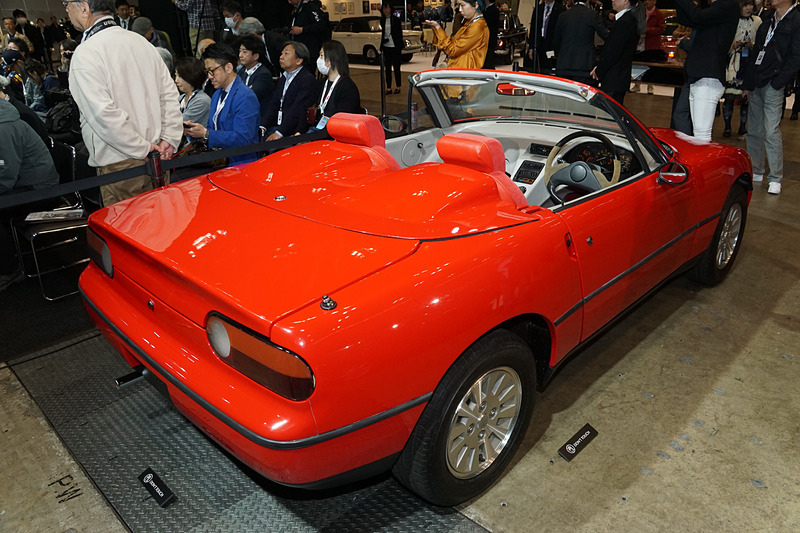 1985年に製作し、米国カリフォルニア州にて試走評価を実施した車両「ロードスター プロトタイプモデル」