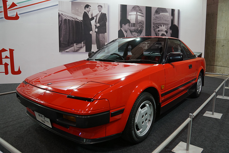 MR2は国産初の量産ミッドシップとして、Fun To Driveで気軽に乗れるスポーティ・パーソナルカーを目指して開発