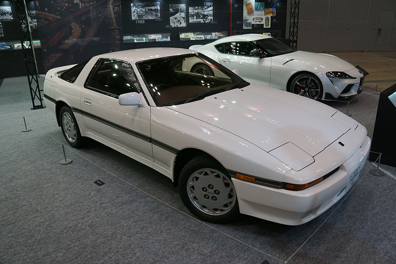 本格的な4輪ダブルウィッシュボーン式サスペンションを採用したMA70型「スープラ」