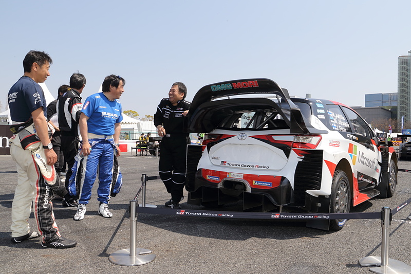 バラエティに富んだ車種と気取らない明るい雰囲気がモータースポーツジャパンの大きな魅力だ