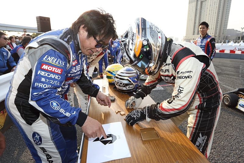 ヘイキ・コバライネン選手、山内英輝選手、宮田莉朋選手をはじめ、参加したレーシングドライバーの多くがカートのトップドライバー経験があり、ラリードライバーにはいささかハードルの高い局面もあったが、それでも会場では終始笑顔だった