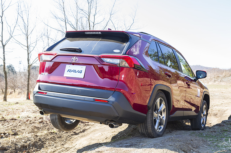 Xでも片輪が浮くようなモーグルを走破できる